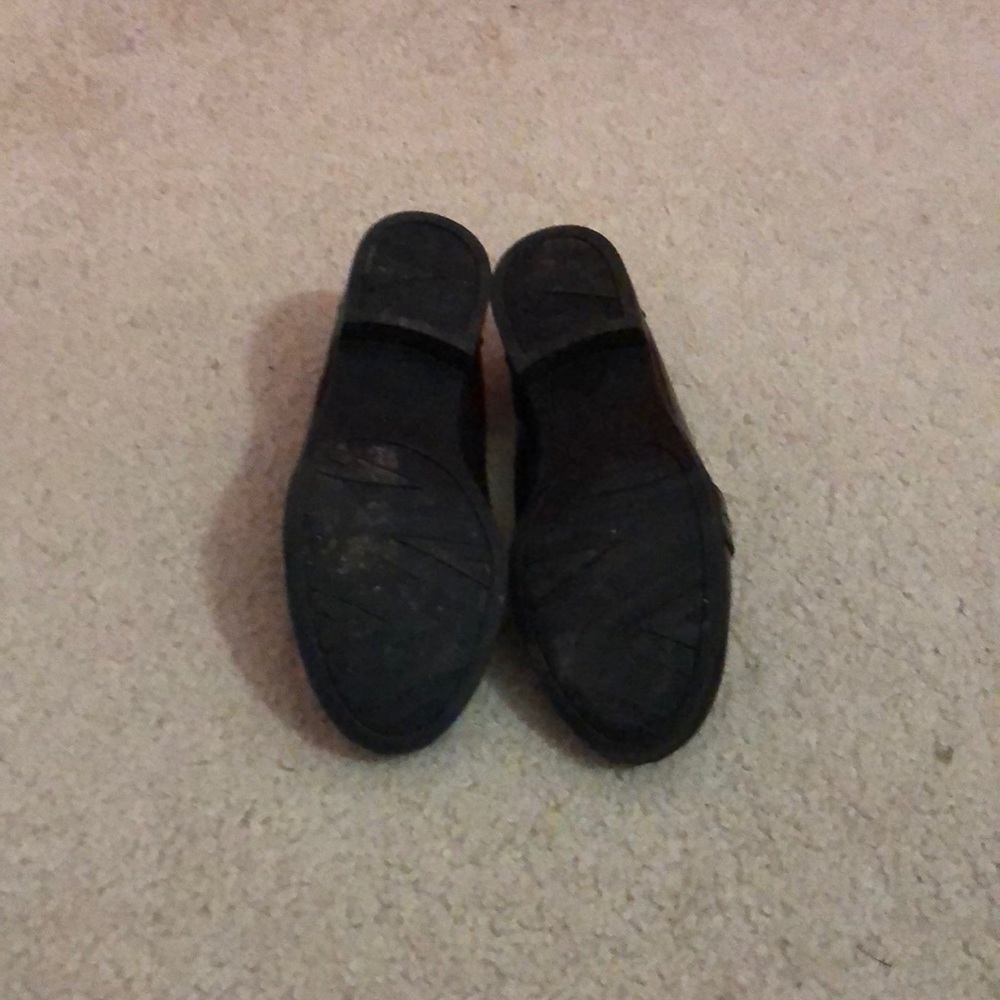 Shoes - Picture 3 of 3